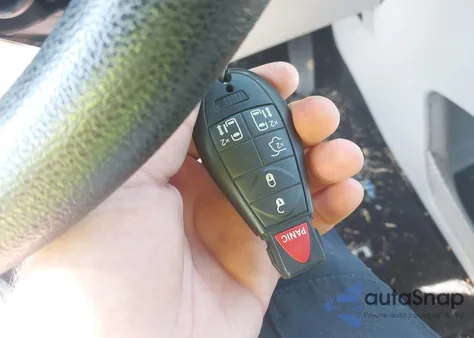 2016 Dodge Grand Caravan Sxt z USA, uszkodzony, nr VIN 2C4RDGCG7GR274728